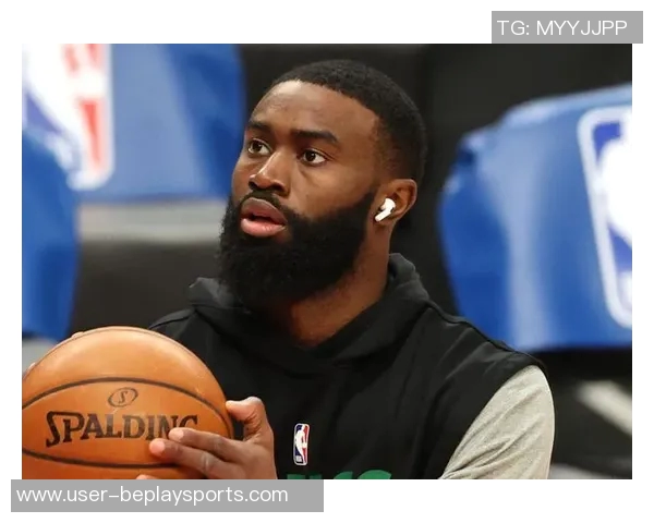 麦坎茨称赞杰伦布朗为后卫攻防一体最佳球员不谈文班与字母