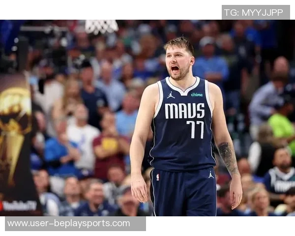 东契奇伤病状态升级为出战成疑明日能否回归NBA杯成焦点 东契奇伤病状态升级为出战成疑明日能否回归NBA杯成焦点