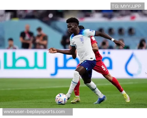 第65分钟萨卡被替换下场马丁内利替补登场展现新活力